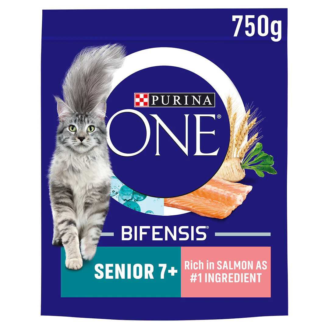 Purina One Senior 7+ Salmon Dry Cat Food 750g