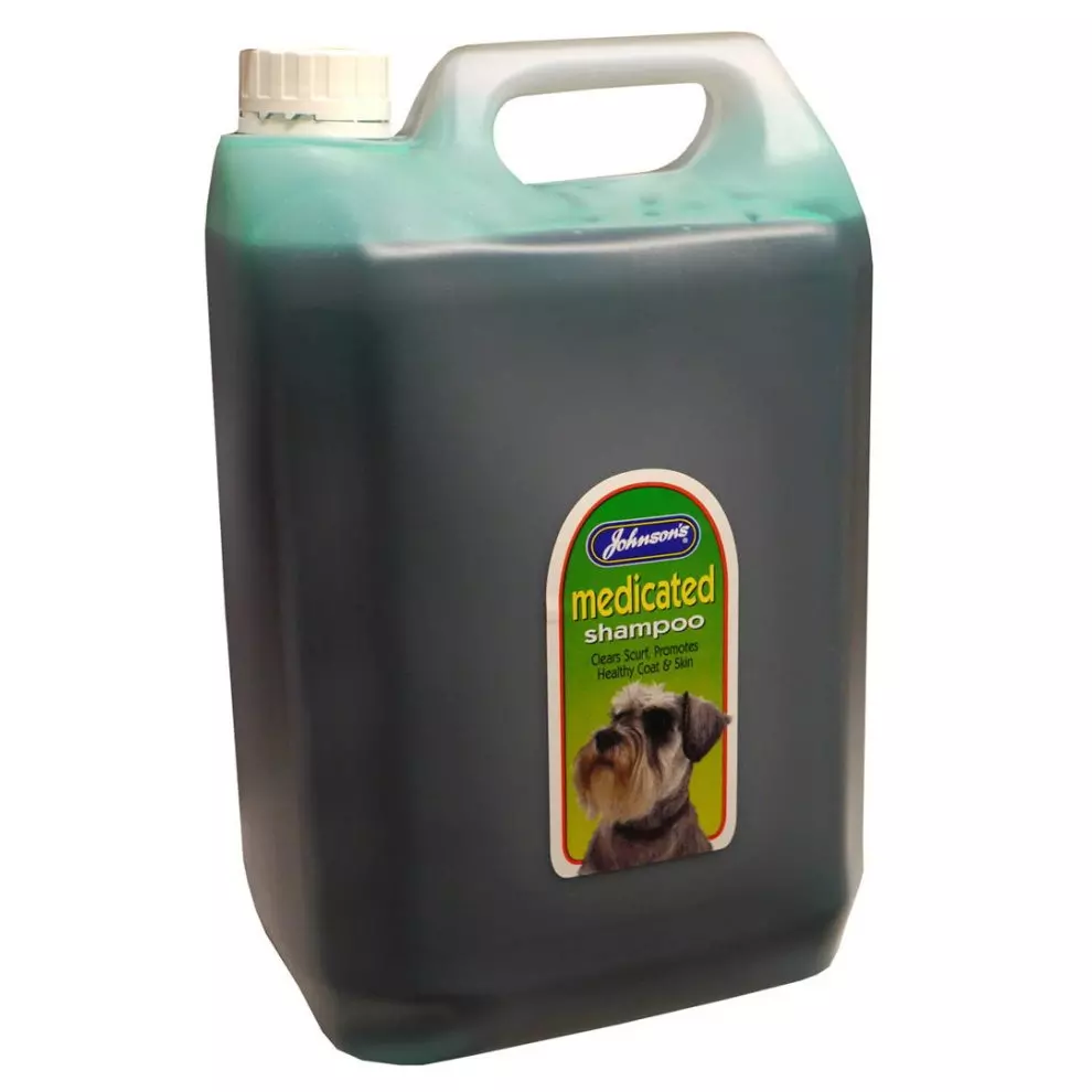 Johnsons Medicated Shampoo for Dogs